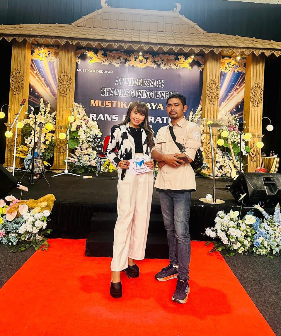 sewa meja jakarta
